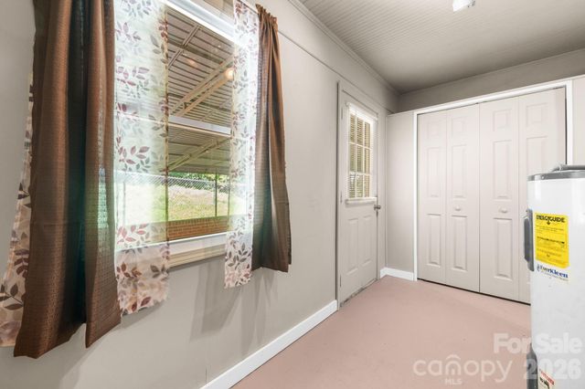 296 Pine Mountain Road, Hudson, NC 28638
