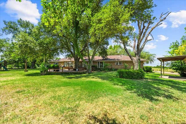 1642 NW County Road 1040, Corsicana, TX 75110