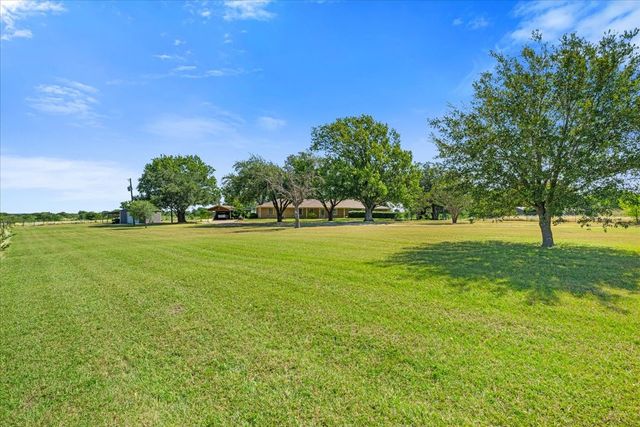 1642 NW County Road 1040, Corsicana, TX 75110