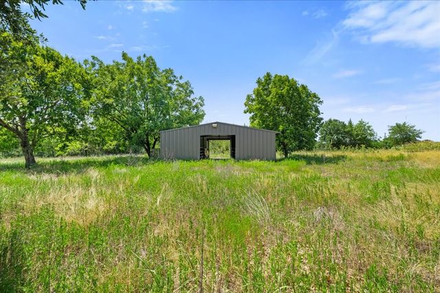 1642 NW County Road 1040, Corsicana, TX 75110