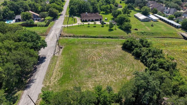 15721 Oleta Lane, Sugar Land, TX 77498