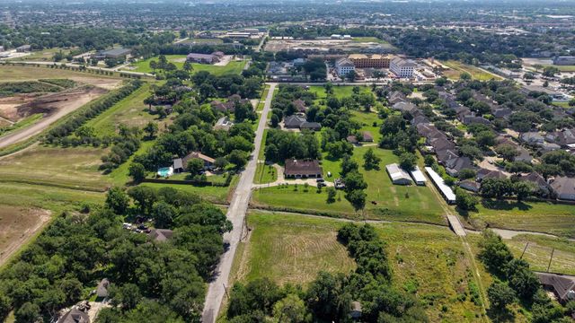 15721 Oleta Lane, Sugar Land, TX 77498