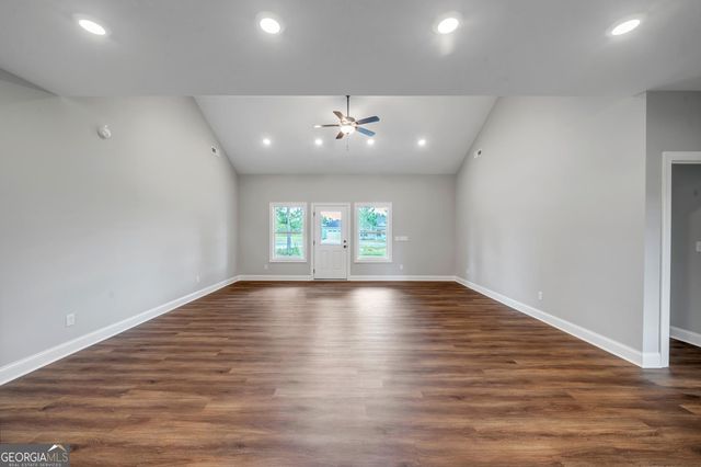 120 Lord Hatcher Drive, Dexter, GA 31019