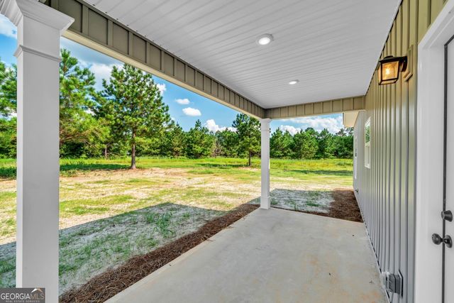 120 Lord Hatcher Drive, Dexter, GA 31019