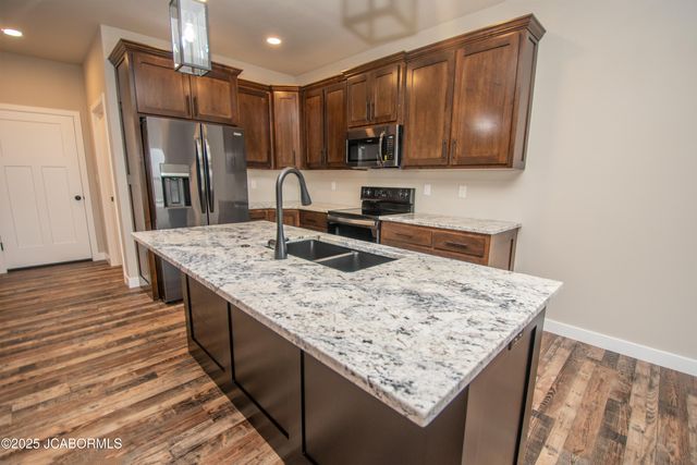 7012 RTE M, Jefferson City, MO 65101