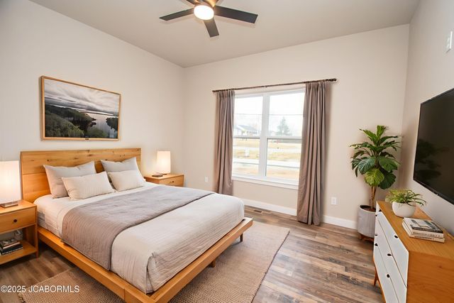 7012 RTE M, Jefferson City, MO 65101