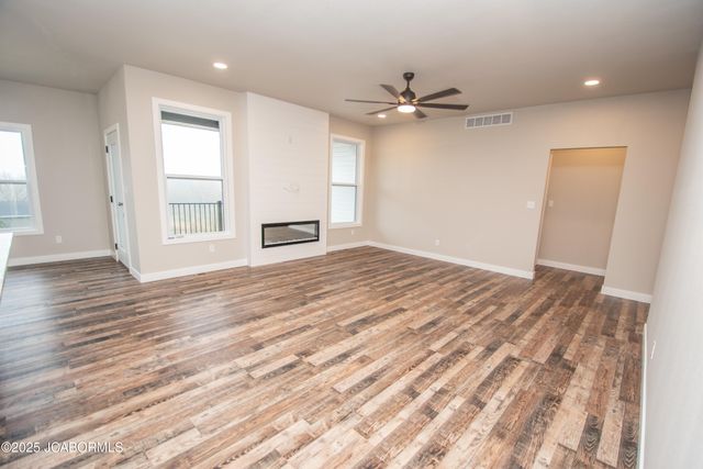 7012 RTE M, Jefferson City, MO 65101