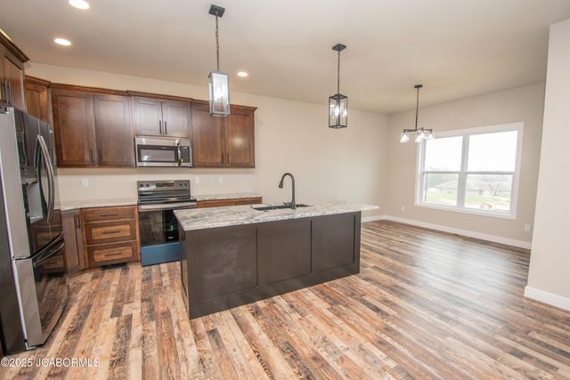 7012 RTE M, Jefferson City, MO 65101