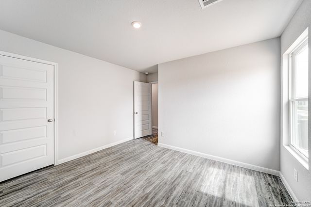 305 Mariposa Circle, Kenedy, TX 78119