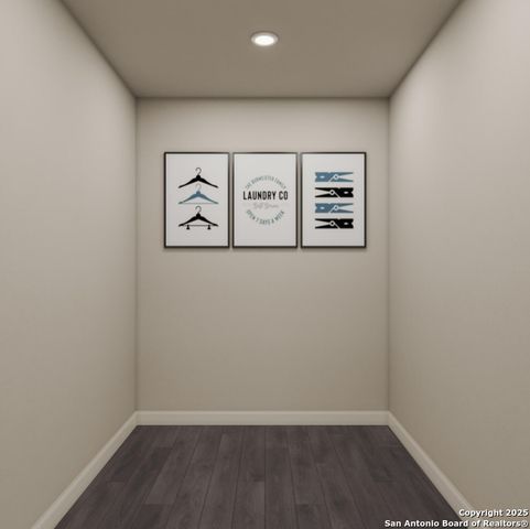 305 Mariposa Circle, Kenedy, TX 78119