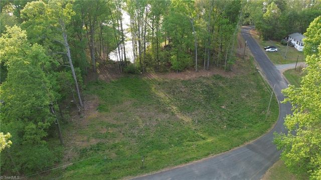 111 Waterway Drive, Lexington, NC 27292