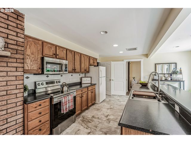 4072 Ne BROOKS Ave, Keizer, OR 97303