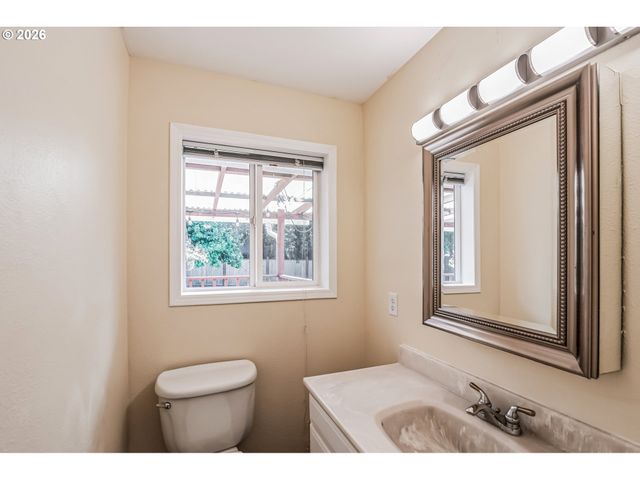 4072 Ne BROOKS Ave, Keizer, OR 97303