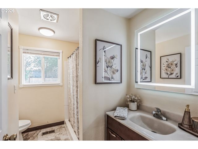 4072 Ne BROOKS Ave, Keizer, OR 97303