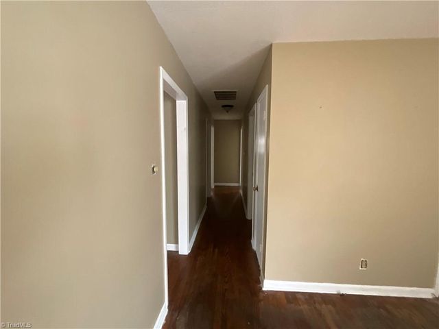 3118 Shallowford Drive, Greensboro, NC 27406