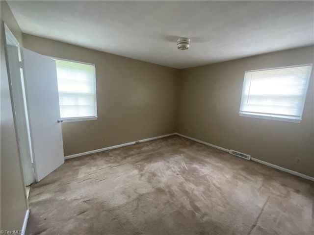 3118 Shallowford Drive, Greensboro, NC 27406