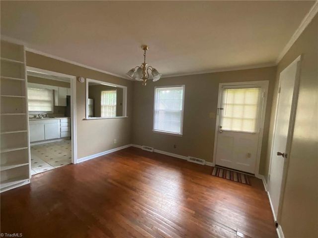 3118 Shallowford Drive, Greensboro, NC 27406