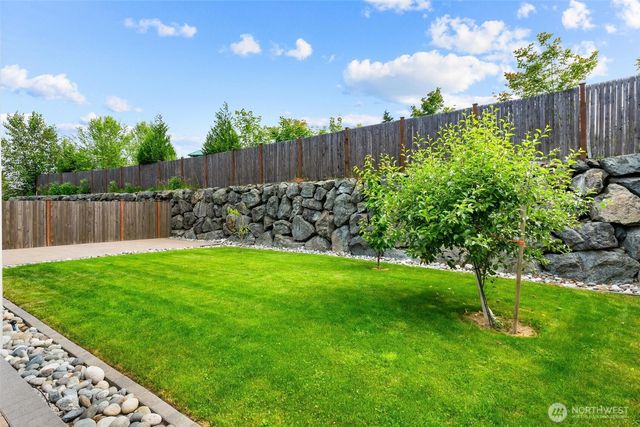 1222 198th Place SE, Bothell, WA 98012
