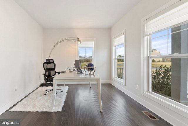 14890 FALCONAIRE PL, Leesburg, VA 20176