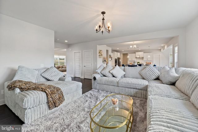 14890 FALCONAIRE PL, Leesburg, VA 20176