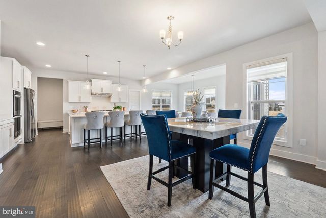 14890 FALCONAIRE PL, Leesburg, VA 20176