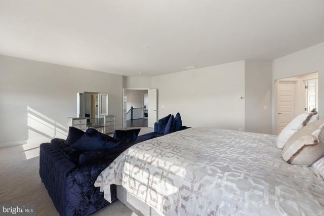 14890 FALCONAIRE PL, Leesburg, VA 20176