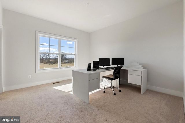 14890 FALCONAIRE PL, Leesburg, VA 20176