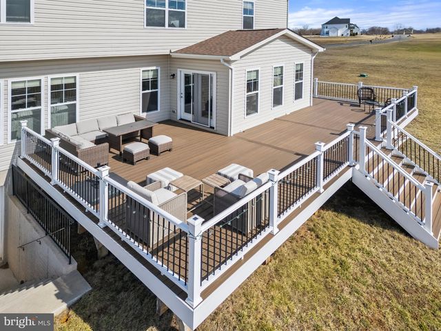 14890 FALCONAIRE PL, Leesburg, VA 20176