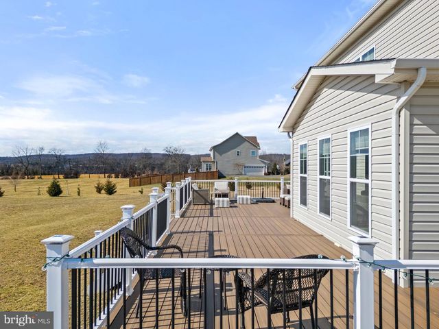 14890 FALCONAIRE PL, Leesburg, VA 20176