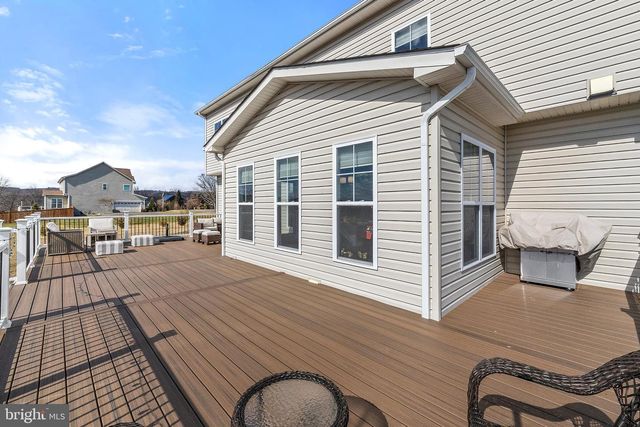 14890 FALCONAIRE PL, Leesburg, VA 20176