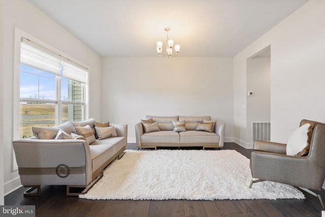 14890 FALCONAIRE PL, Leesburg, VA 20176