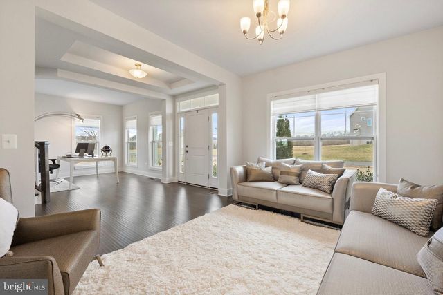 14890 FALCONAIRE PL, Leesburg, VA 20176