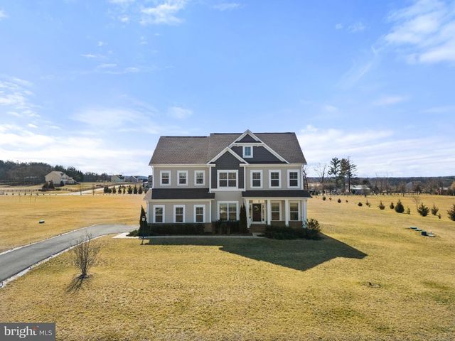 14890 FALCONAIRE PL, Leesburg, VA 20176