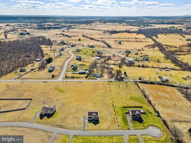 14890 FALCONAIRE PL, Leesburg, VA 20176