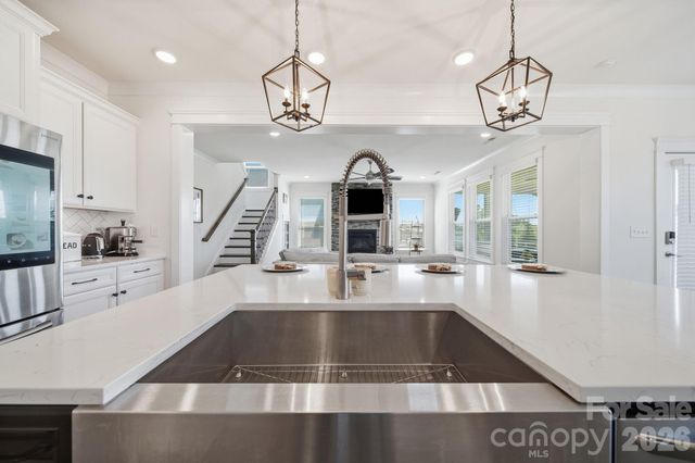 2843 Shumard Drive, Gastonia, NC 28054