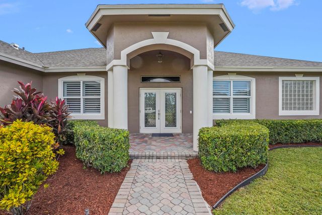 15705 Meadow Wood Drive, Wellington, FL 33414