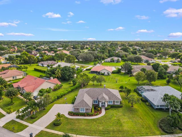 15705 Meadow Wood Drive, Wellington, FL 33414