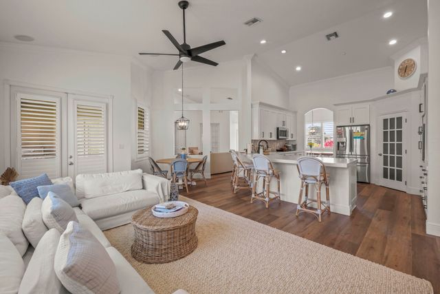 15705 Meadow Wood Drive, Wellington, FL 33414