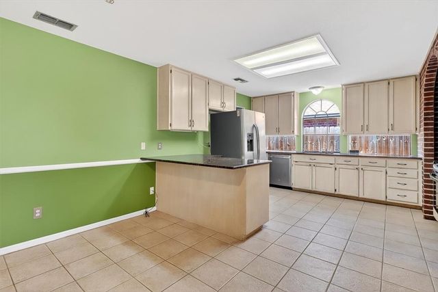 2205 Savoy St, Corpus Christi, TX 78414