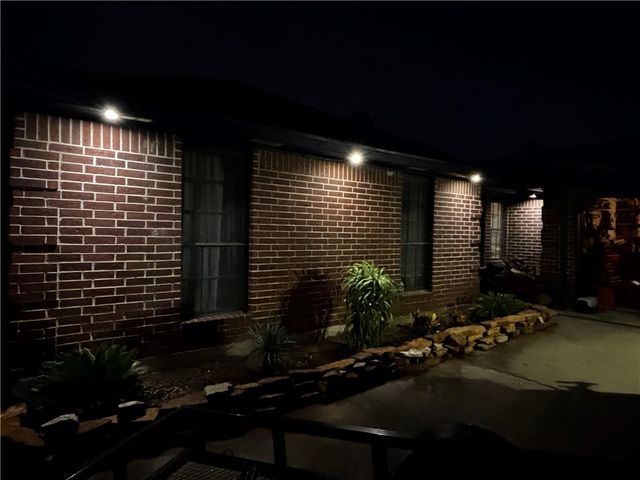 2205 Savoy St, Corpus Christi, TX 78414