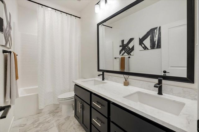 17552 Morning View Dr, Lathrop, CA 95330