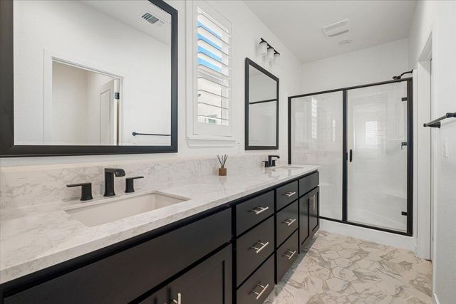 17552 Morning View Dr, Lathrop, CA 95330