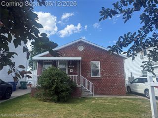 28802 Birchlawn Street, Garden City, MI 48135