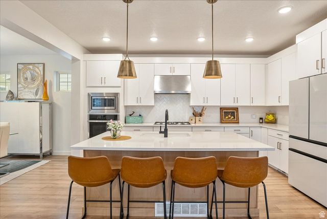 6706 W SKIP ROCK RD, South Jordan, UT 84009