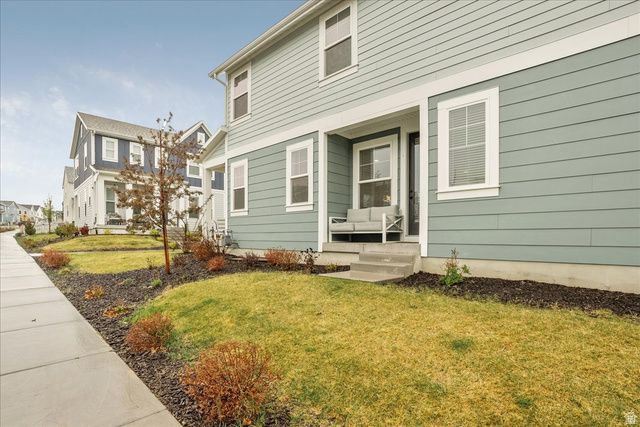 6706 W SKIP ROCK RD, South Jordan, UT 84009