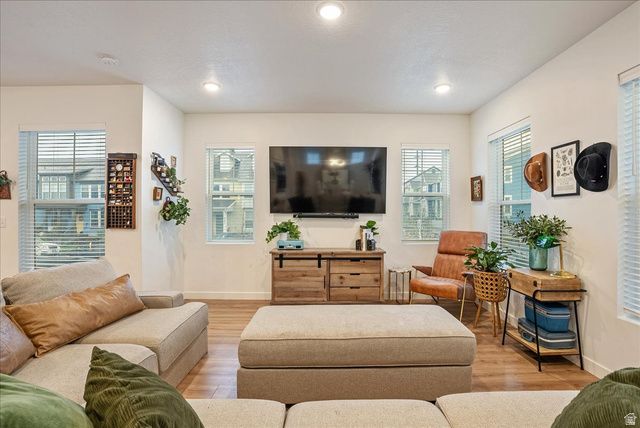 6706 W SKIP ROCK RD, South Jordan, UT 84009