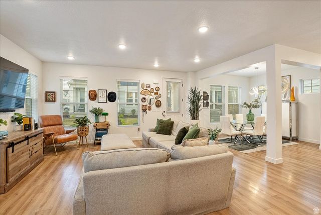 6706 W SKIP ROCK RD, South Jordan, UT 84009