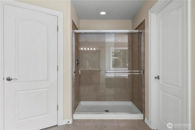 810 195th Avenue E, Lake Tapps, WA 98391