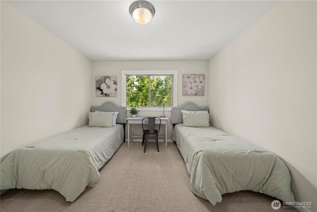 810 195th Avenue E, Lake Tapps, WA 98391