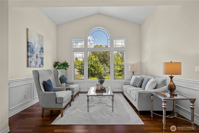 810 195th Avenue E, Lake Tapps, WA 98391
